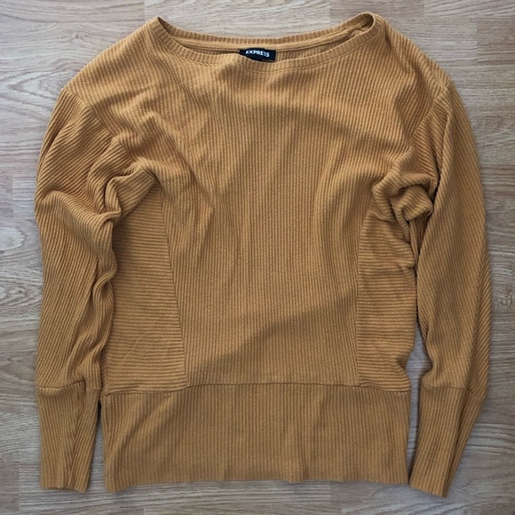 Express Dolman Tunic - Picture 2 of 3